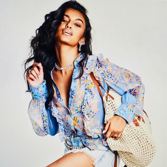 Hemant & Nandita Blue Lyna Chiffon Blouse with matching camisole Size L NWT - Picture 2 of 4